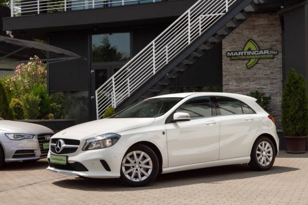 Mercedes-Benz A 180 Calcite White +Eredeti Magy...