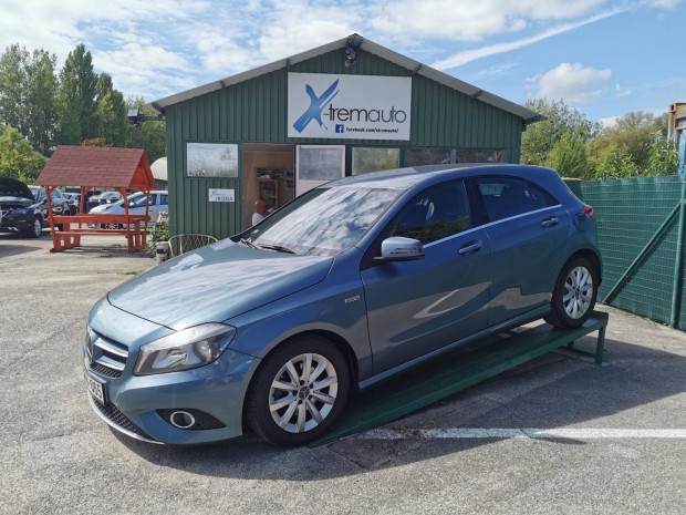 Mercedes-Benz A 180 (Blueefficiency) Limited Ed...