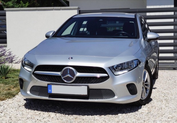 Mercedes-Benz A 180 d Style 7G-DCT 54e-KM! Lein...