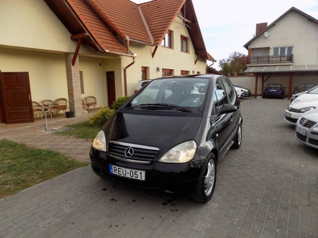 Mercedes-Benz A 190 Avantgarde