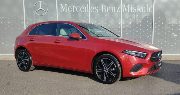 Mercedes-Benz A 250 e 8G-DCT Plug-in hybrid / Á...