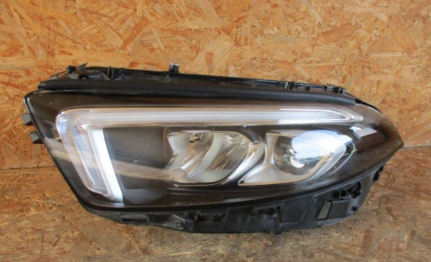 Mercedes-Benz A-osztály W177 Első lámpa A1779064703