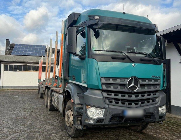 Mercedes-Benz Arocs 2651 rönkszállító