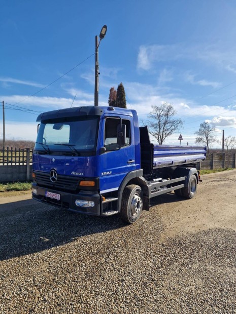 Mercedes Benz Atego 1223 billencs