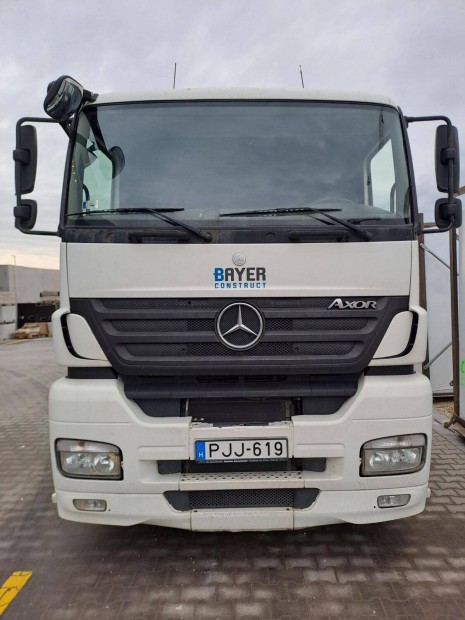 Mercedes-Benz Axor 1836 LS nyerges vontat