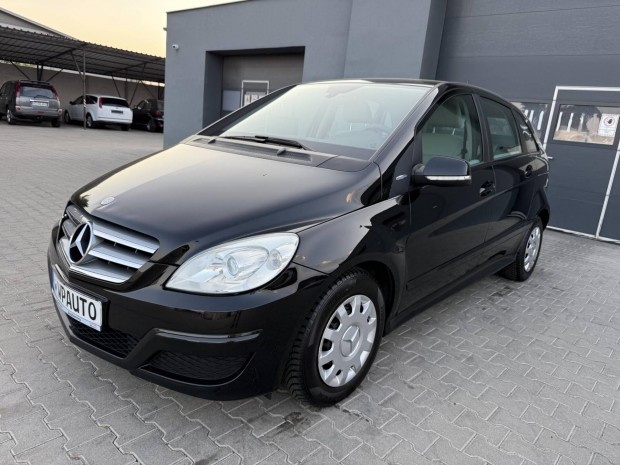 Mercedes-Benz B 160 Blueefficiency 1 Tulajdonos
