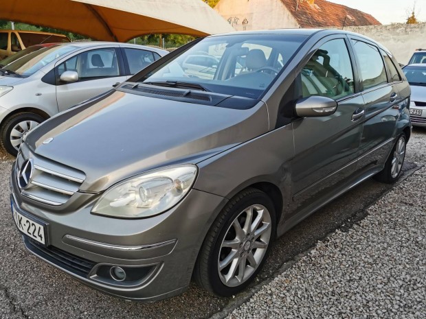 Mercedes-Benz B 170 240.112 km! 2 tulaj! Frisse...