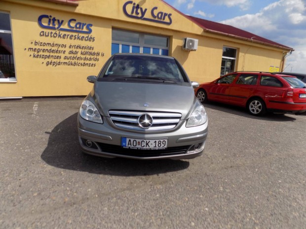 Mercedes-Benz B 170