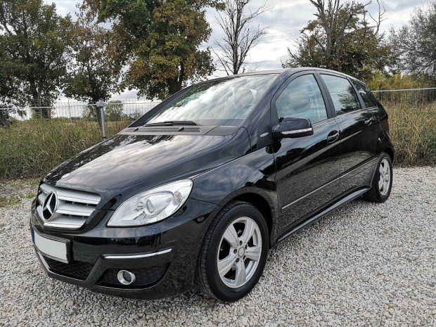 Mercedes-Benz B 170 Szervizkönyves.Digit Klíma....