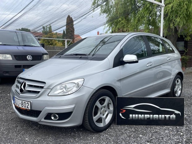 Mercedes-Benz B 180 2.0 Szép állapotú magas csa...