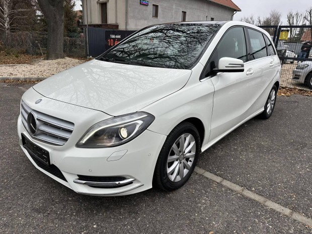 Mercedes-Benz B 180 Blueefficiency Navi!Xenon!P...