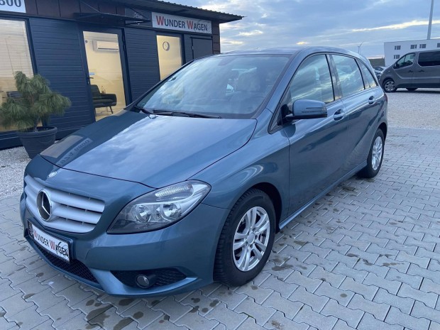 Mercedes-Benz B 180 Blueefficiency ls ft.Alu...