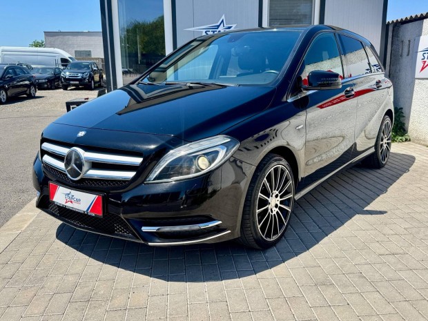 Mercedes-Benz B 180 Blueefficiency Xenon / Kame...