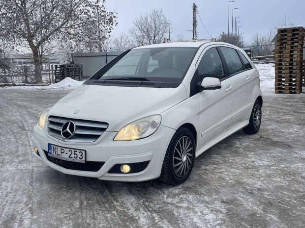 Mercedes-Benz B 180 CDI Autotronic Kiv�l� motor...