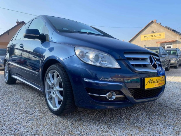 Mercedes-Benz B 180 CDI Autotronic Sport Kivite...