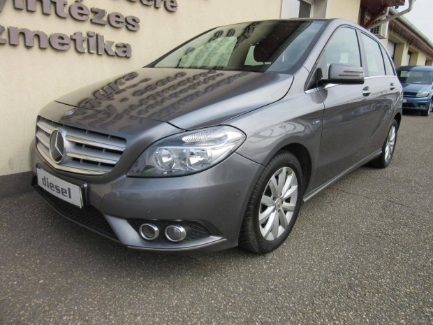 Mercedes-Benz B 180 CDI Blueefficiency Digitkli...