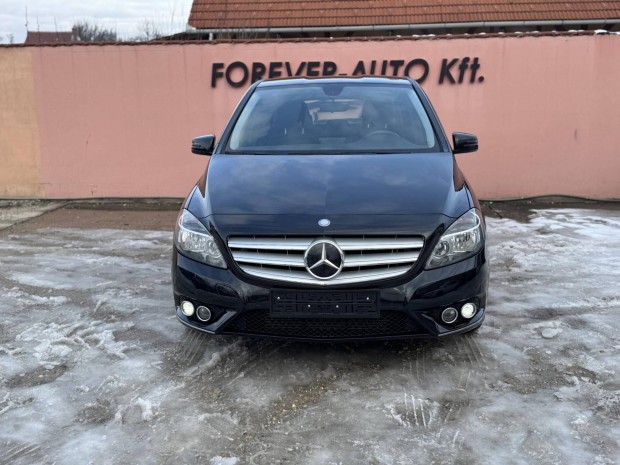 Mercedes-Benz B 180 CDI Blueefficiency Parkrada...