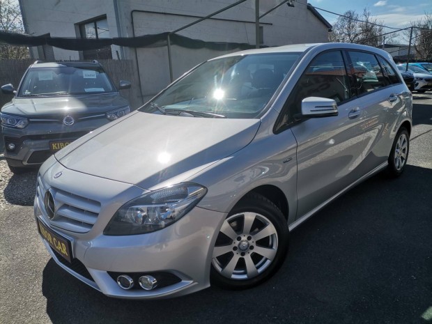 Mercedes-Benz B 180 CDI Blueefficiency (Automat...