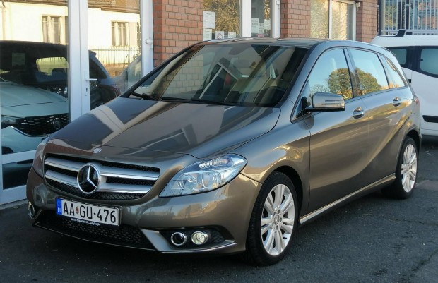 Mercedes-Benz B 180 CDI Blueefficiency (Automat...