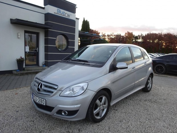Mercedes-Benz B 180 CDI Blueefficiency (Automat...