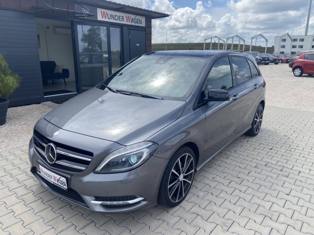Mercedes-Benz B 180 CDI Urban EURO6 7G-DCT Pan....