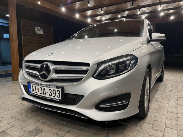 Mercedes-Benz B 180 d 7G-DCT