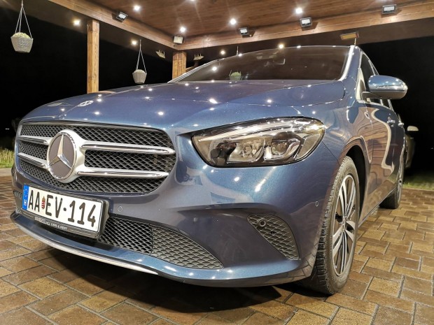 Mercedes-Benz B 180 d Progressive 7G-DCT Fóti t...