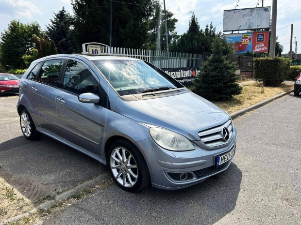 Mercedes-Benz B 200 Autotronic Panoráma Tető+ F...