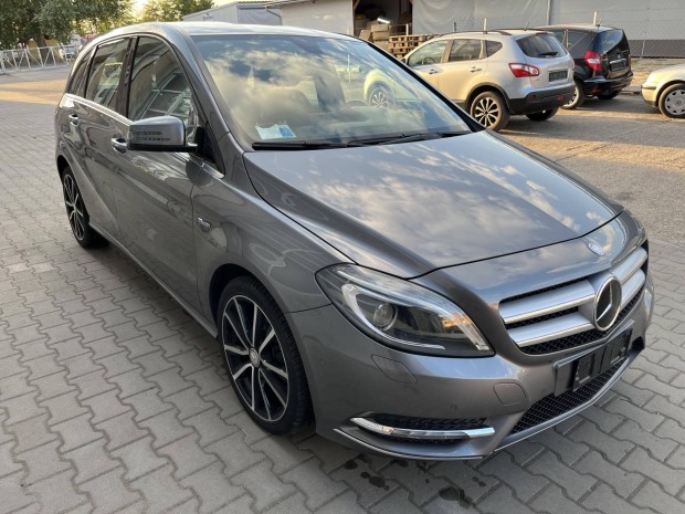 Mercedes-Benz B 200 CDI Blueefficiency (Automat...