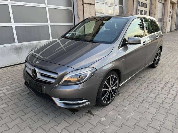 Mercedes-Benz B 200 CDI Blueefficiency (Automat...