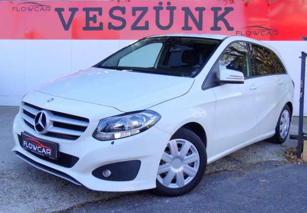 Mercedes-Benz B 220 4Matic Style 7G-DCT Automat...