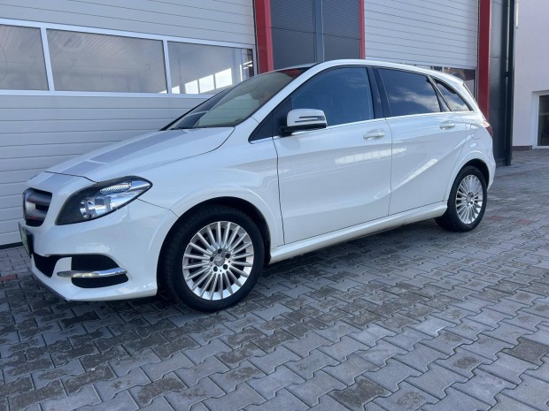 Mercedes-Benz B 250 E (Automata) 66000 Km!/Navi...