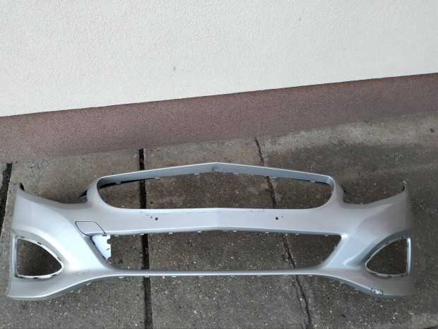 Mercedes Benz B osztály w246 első lökhárító 