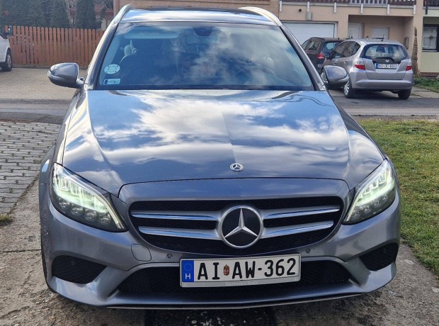 Mercedes Benz C220
