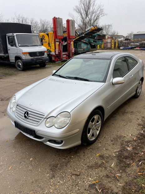 Mercedes Benz C230