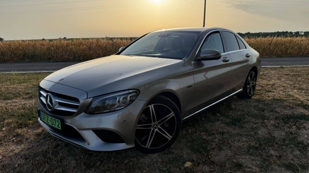 Mercedes-Benz C300e (Plug-in hibrid)
