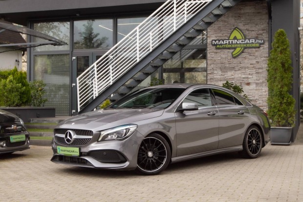 Mercedes-Benz CLA 180 AMG Sport Mountain Gray M...