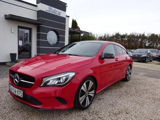 Mercedes-Benz CLA 180 CDI d shooting brake!Xeno...