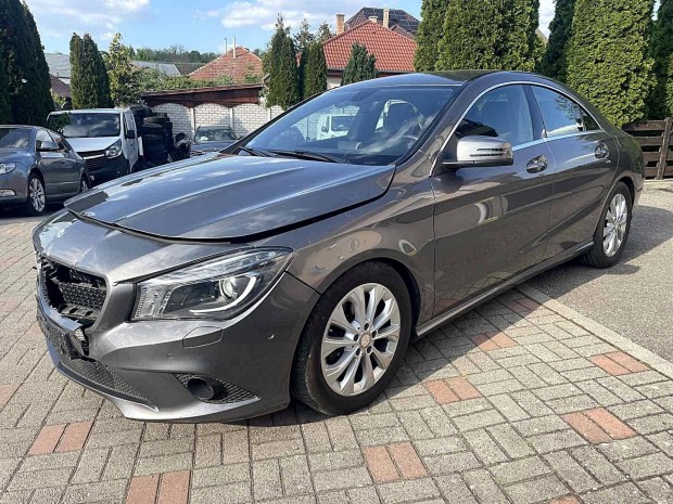 Mercedes-Benz CLA 180 Urban