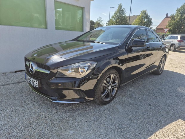 Mercedes-Benz CLA 180 Urban magyarországi / Sze...
