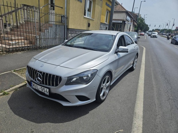 Mercedes-Benz CLA 200 Urban