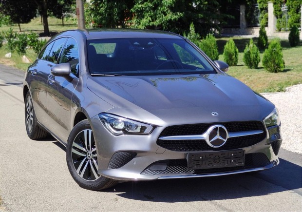 Mercedes-Benz CLA 250 e Progressive 8G-DCT Plug...