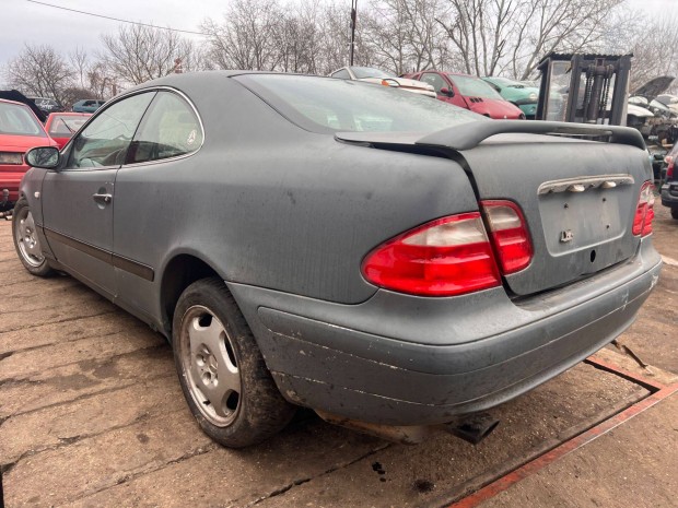 Mercedes-Benz CLK 200 (1998)111944 Alkatrszek #M2049