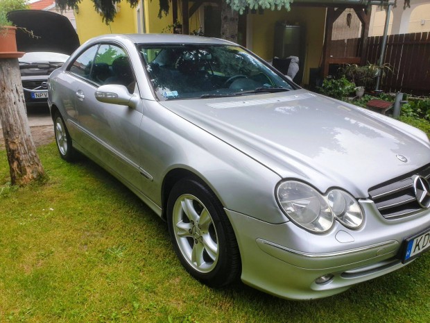 Mercedes-Benz CLK 270 CDI Avantgarde (Automata)