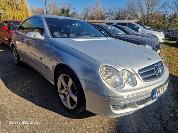 Mercedes-Benz CLK-Oszt�ly CLK 220 CDI Avantgarde