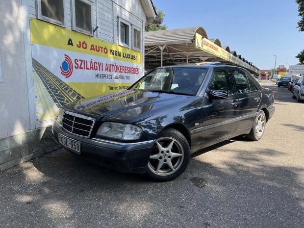 Mercedes-Benz C 180 Elegance ITT s Most Akci!...