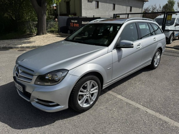 Mercedes-Benz C 180 T Blueefficiency Elegance Ú...