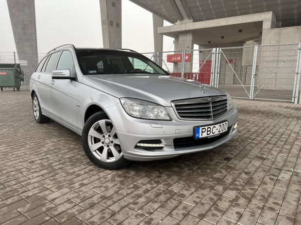 Mercedes-Benz C 200 T CDI Blueefficiency Elegan...