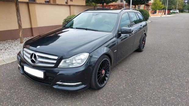 Mercedes-Benz C 220 T CDI Blueefficiency Classic