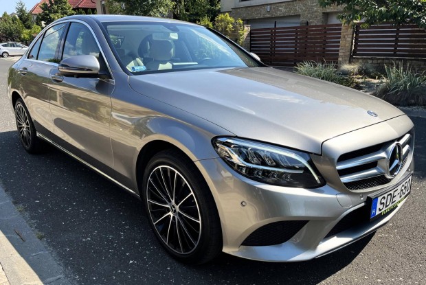 Mercedes-Benz C 220 d 4Matic 9G-Tronic Mo-i els...